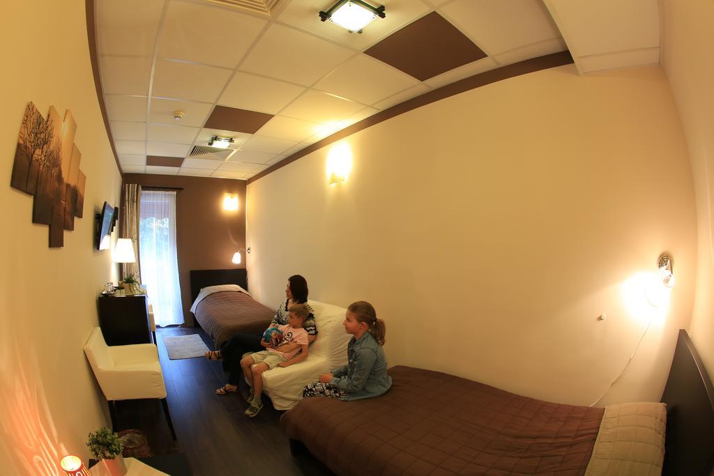 Frühstückspension Napraforgó Wellness Ház és Panzió 2*